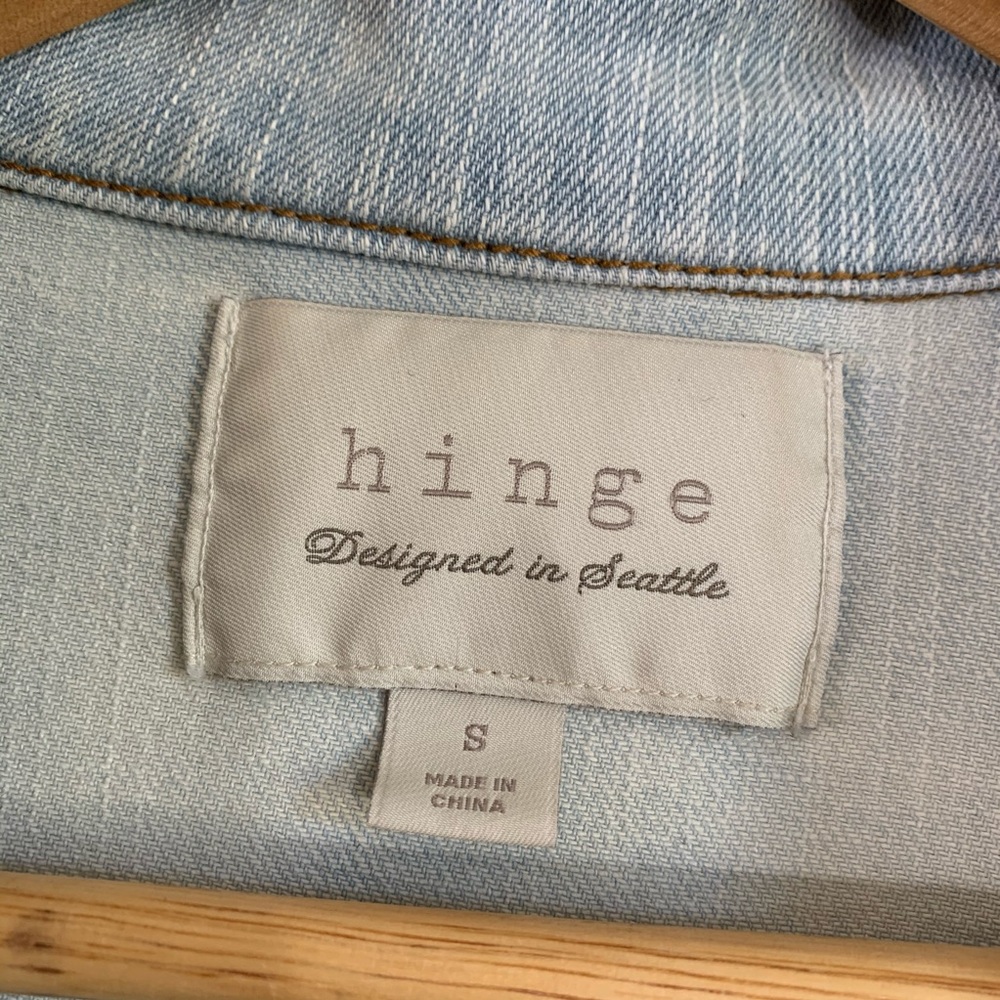 Hinge S Light Bleach Wash Denim Jean Jacket - Picture 8 of 8